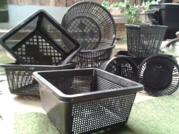 Preview: 10 Pflanzkörbe 4 verschiedene Größe von 11 - 23 cm Preview: 10 Pflanzkörbe 4 verschiedene Größe von 11 - 23 cm